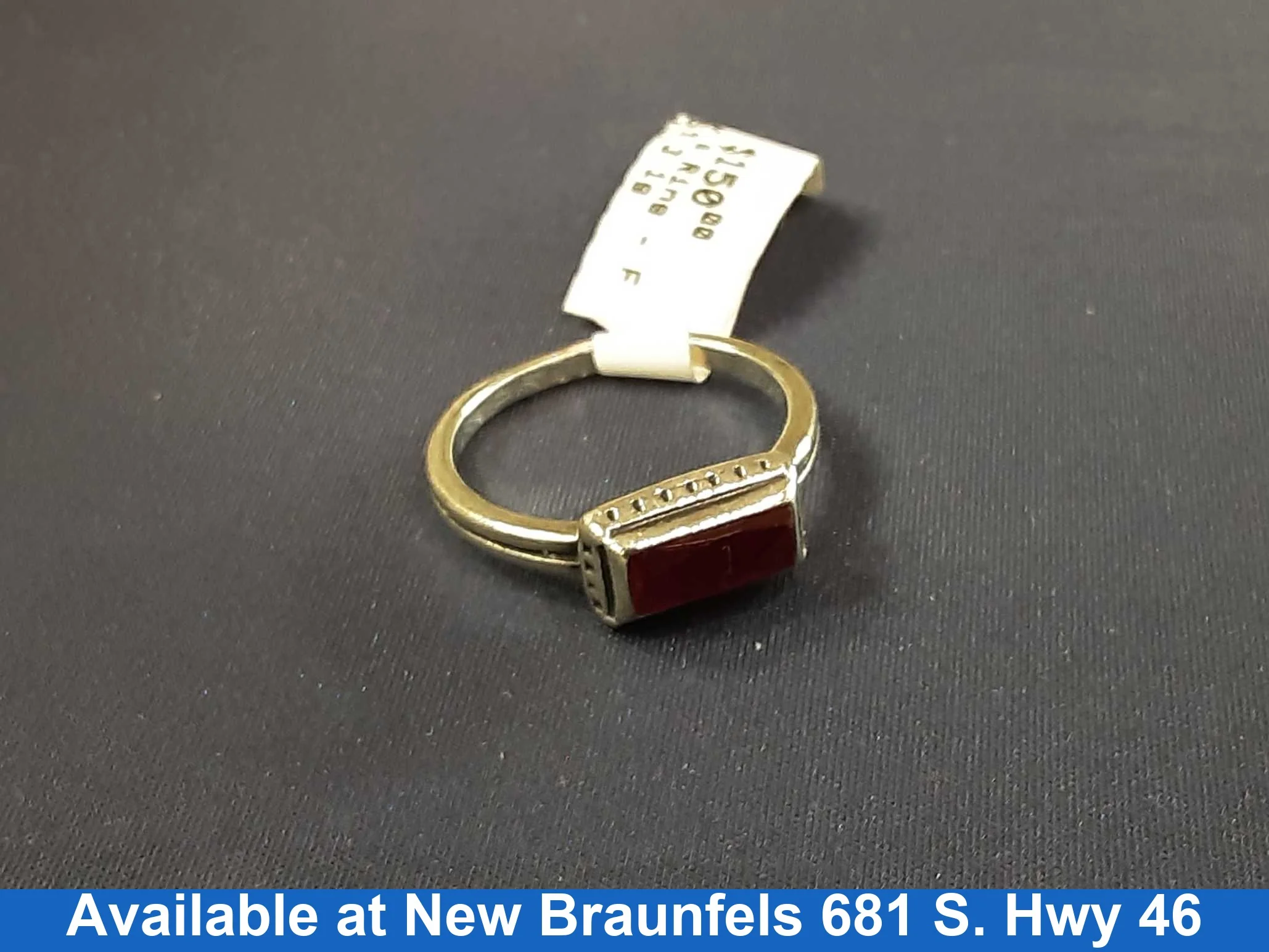 Women's Ring - Silver 3.1 grams Size 7